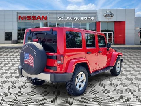 Used 2015 Jeep Wrangler Unlimited Sahara w/ Dual Top Group AWD/4WD image 2