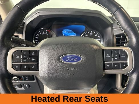 Used 2024 Ford Expedition Limited image 13