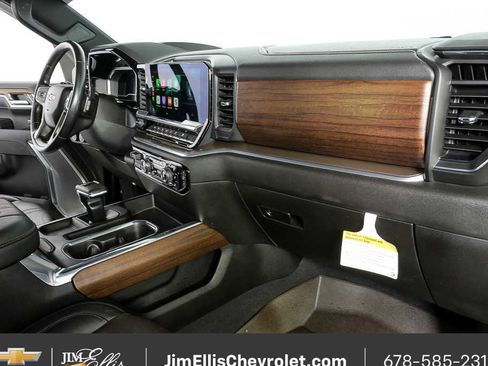 Used 2022 Chevrolet Silverado 1500 High Country w/ Technology Package image 22