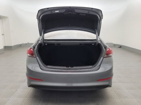 Used 2017 Hyundai Elantra SE image 29