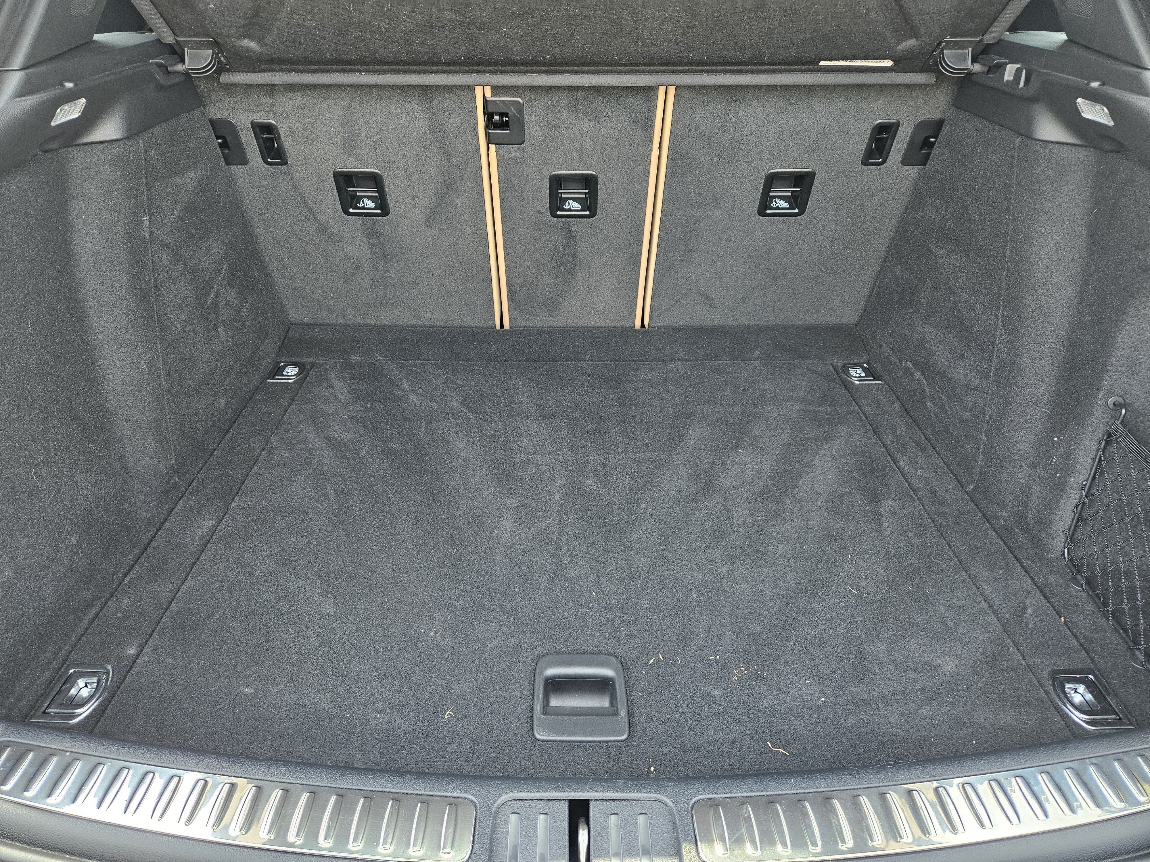 Certified 2026 Porsche Macan AWD/4WD image 31