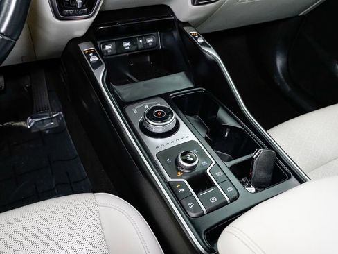 Certified 2023 Kia Sorento EX w/ Panoramic Sunroof Package image 22