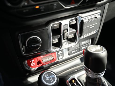 Used 2023 Jeep Wrangler Unlimited Rubicon 392 AWD/4WD image 27