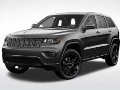 Used 2021 Jeep Grand Cherokee Laredo