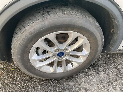 Used 2020 Ford Escape SE image 31