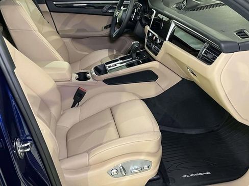 New 2026 Porsche Macan image 23