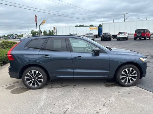 Used 2024 Volvo XC60 B5 Plus w/ Protection Package Premier AWD/4WD image 5