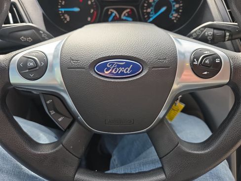 Used 2015 Ford Escape SE image 15