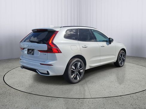 New 2026 Volvo XC60 T8 Core image 2