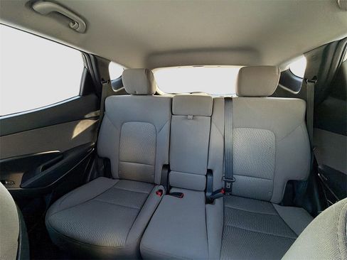 Used 2017 Hyundai Santa Fe Sport image 27