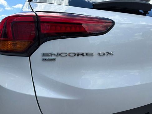 Used 2021 Buick Encore GX Essence w/ Advanced Technology Package AWD/4WD image 9