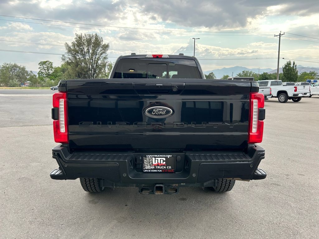 Used 2024 Ford F350 Lariat w/ Lariat Ultimate Package AWD/4WD image 6
