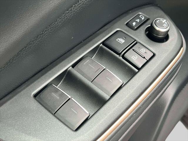 Used 2023 Toyota Crown AWD/4WD image 19