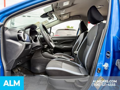 Used 2024 Nissan Versa SV FWD image 11