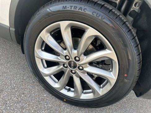 Used 2022 Lincoln Corsair AWD w/ Premium Package image 24