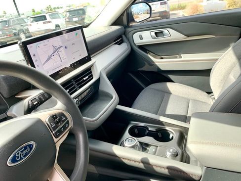 Used 2026 Ford Explorer Active RWD image 40