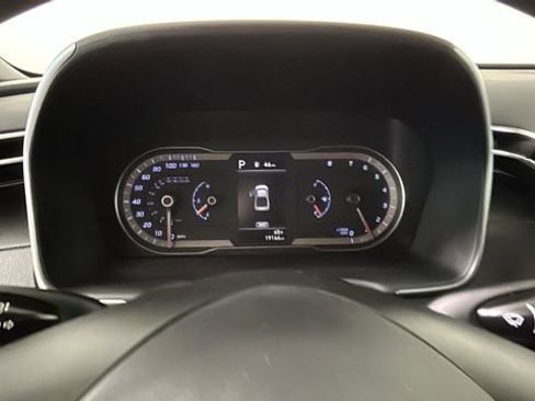 Used 2024 Hyundai Santa Cruz SE FWD image 18