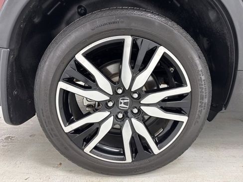 Used 2020 Honda Pilot Touring image 37