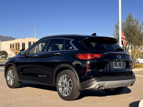 Certified 2025 INFINITI QX50 Luxe image 3