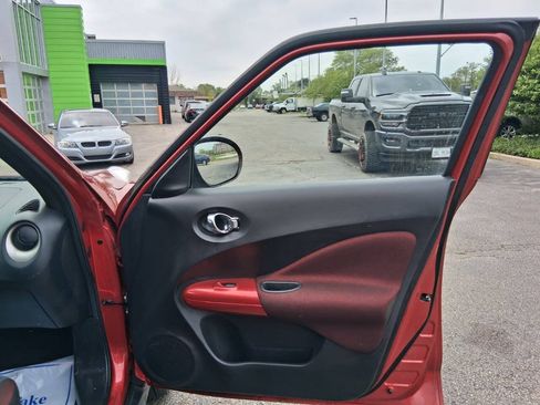 Used 2014 Nissan Juke SV AWD/4WD image 9