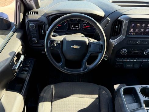 Used 2024 Chevrolet Silverado 2500 Custom w/ Custom Value Package image 9