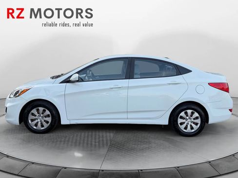 Used 2016 Hyundai Accent SE FWD image 2