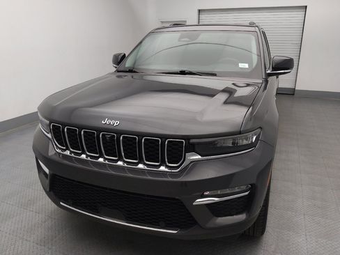 Used 2022 Jeep Grand Cherokee Limited 4xe w/ Luxury Tech Group II AWD/4WD image 15
