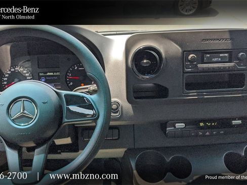 Used 2022 Mercedes-Benz Sprinter 3500 image 39