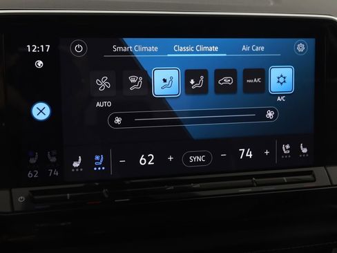 Used 2025 Volkswagen Atlas Cross Sport SEL Premium R-Line AWD/4WD image 31
