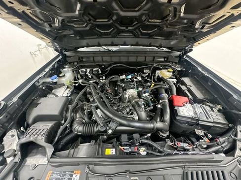 Used 2026 Ford Bronco Badlands AWD/4WD image 19