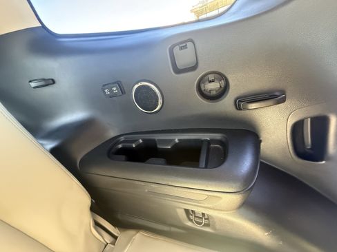 Used 2020 Subaru Ascent Limited w/ Technology Package image 15