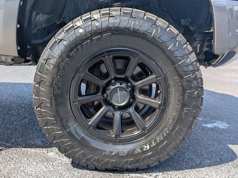 Used 2020 Toyota Tundra SR5 w/ SR5 Upgrade Package AWD/4WD image 12