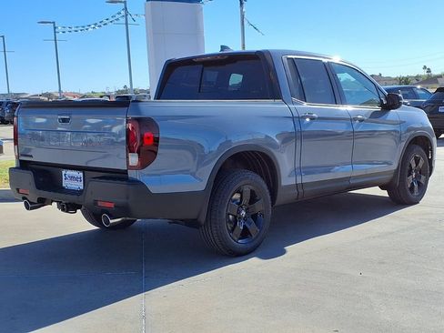 New 2026 Honda Ridgeline Black Edition image 7