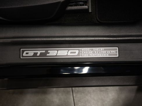Used 2016 Ford Mustang Shelby GT350R w/ GT350R Equipment Group 920A RWD image 30