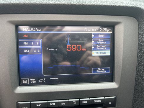 Used 2011 Ford Mustang Shelby GT500 w/ SVT Performance Pkg image 23