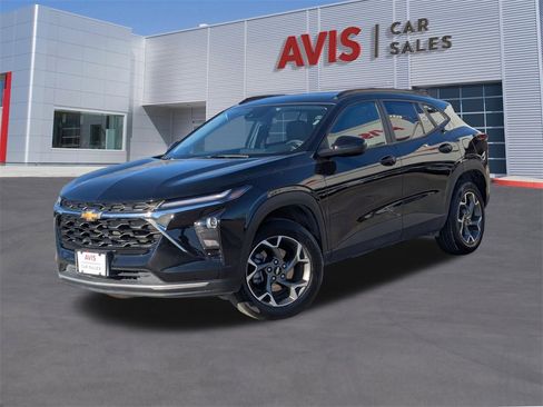 Used 2025 Chevrolet Trax LT w/ LT Convenience Package image 1