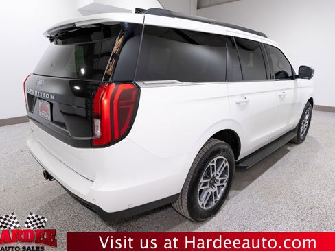 Used 2025 Ford Expedition Active image 5