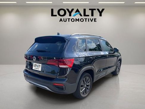 Used 2023 Volkswagen Taos S FWD image 5
