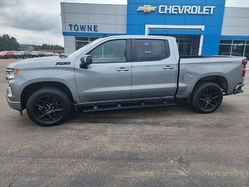 Used 2023 Chevrolet Silverado 1500 RST w/ Convenience Package II AWD/4WD image 4