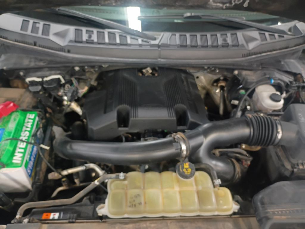 Used 2019 Ford F150 Lariat w/ Equipment Group 502A Luxury AWD/4WD image 20