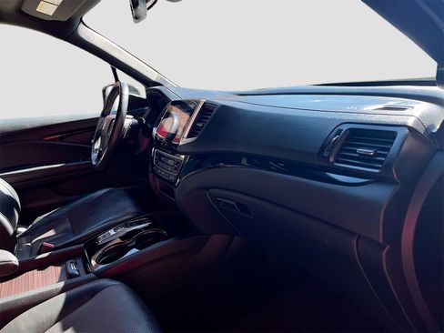 Used 2020 Honda Ridgeline Black Edition image 31