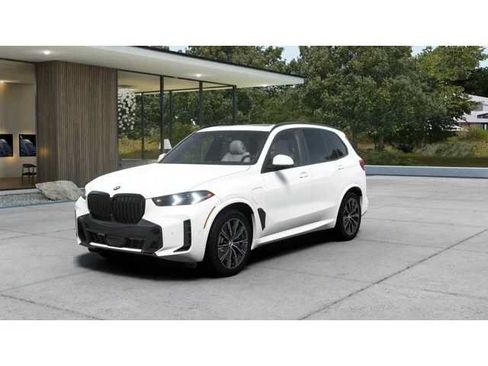 New 2026 BMW X5 xDrive50e w/ M Sport Package AWD/4WD image 1