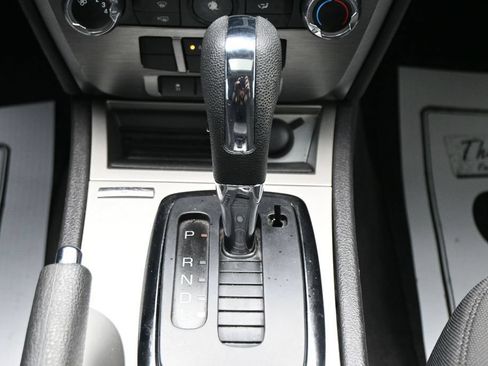 Used 2010 Ford Fusion SE FWD image 21