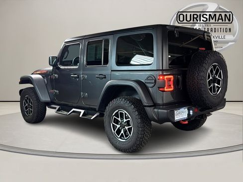 Used 2024 Jeep Wrangler Unlimited Rubicon w/ Technology Group image 7
