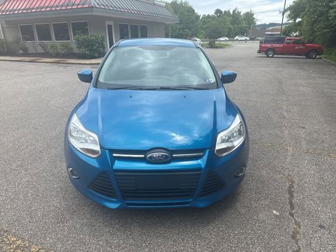 Used 2012 Ford Focus SE FWD image 3