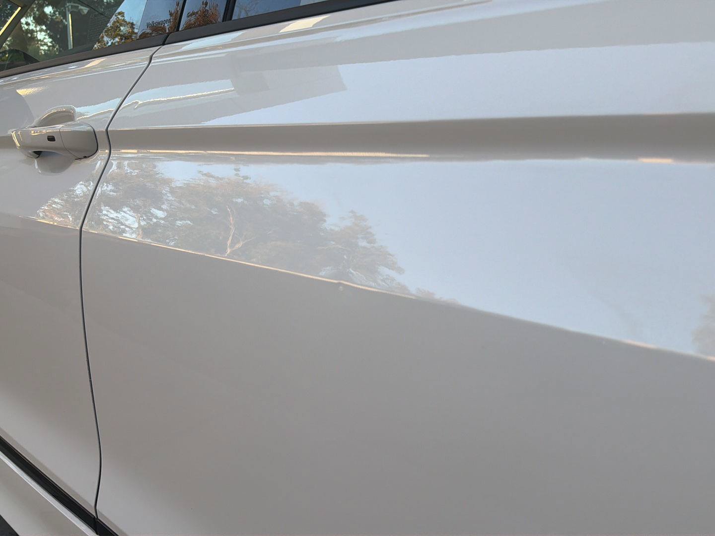 Certified 2022 Volkswagen Tiguan SE R-Line FWD image 12