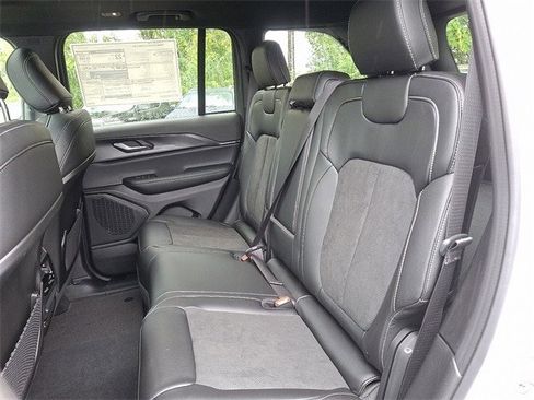 New 2025 Jeep Grand Cherokee Altitude w/ MOPAR Finishing Package image 6