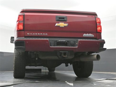 Used 2018 Chevrolet Silverado 2500 High Country w/ Duramax Plus Package image 46