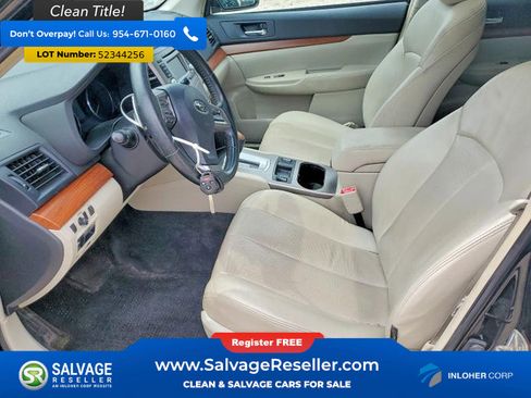 Used 2014 Subaru Outback 2.5i Limited w/ Moonroof Package AWD/4WD image 9