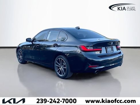 Used 2022 BMW 330i Sedan w/ Convenience Package image 3